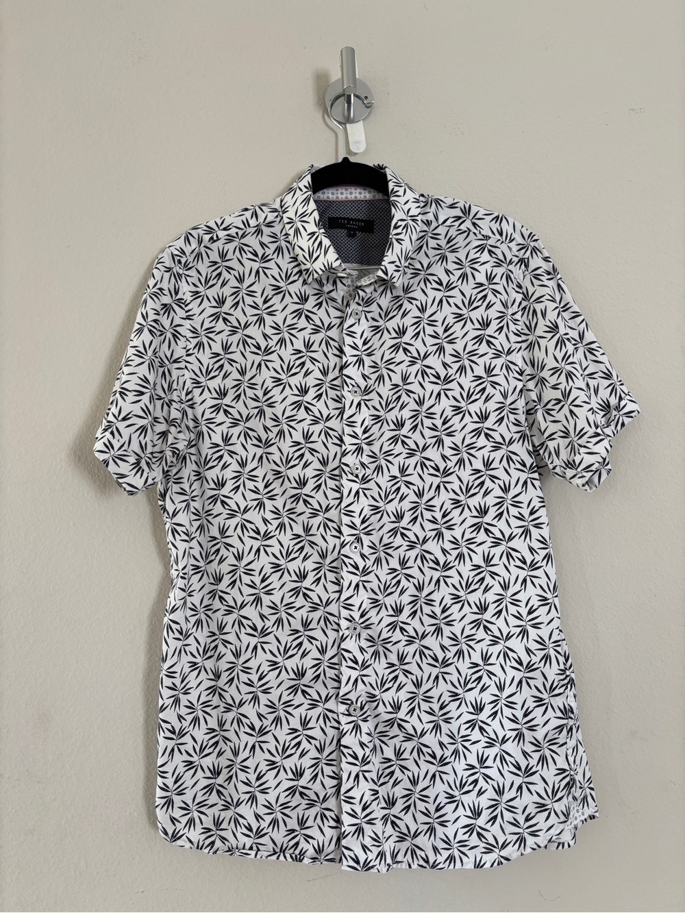 Ted Baker White Short-Sleeve Button-Down with Black Leaf Print